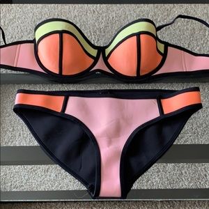 Triangl bikini